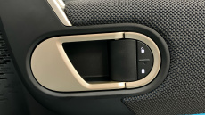 MINI Aceman 135kW E Classic 43kWh 5dr Auto Electric Hatchback